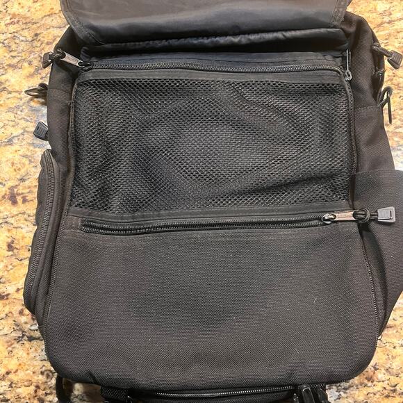 L.L. Bean Black Messenger Backpack Computer Multi use Utility Traveler Crossbody - Picture 6 of 10